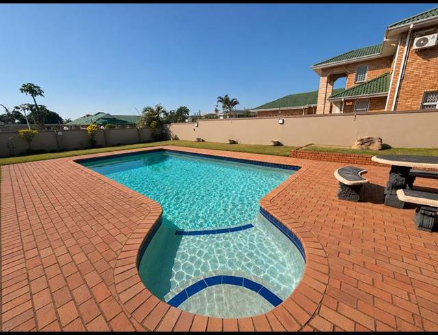 5 BEDROOM HOUSE FOR SALE IN SOMERSET PARK